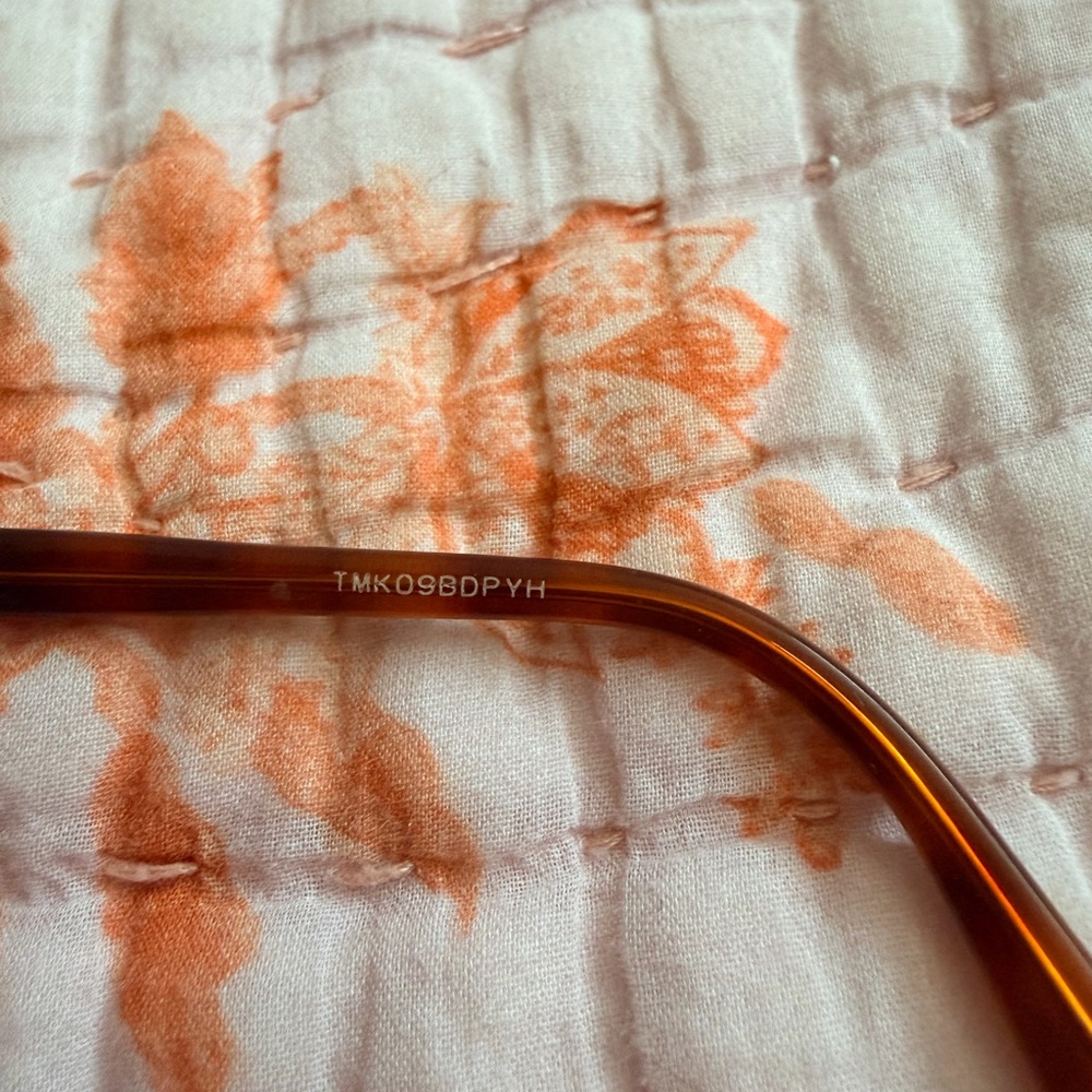 Gucci Brown Cateye Eyeglasses GG0026O - Picture 7 of 10